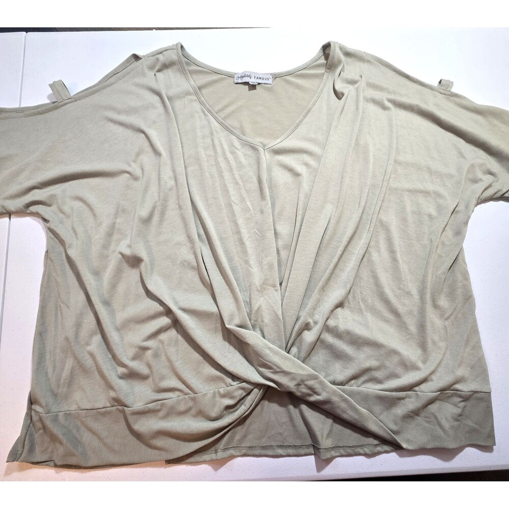 Almost Famous Gathered Waist Top Women Plus 2X Green Split  Short Sleeve